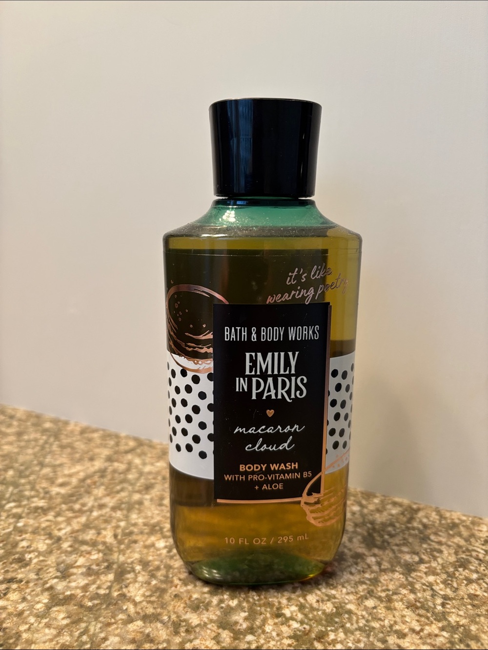 EMILY IN PARIS nwt body wash - Bath & Body Works
